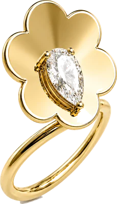 Yellow gold flower ring with pear cut diamond